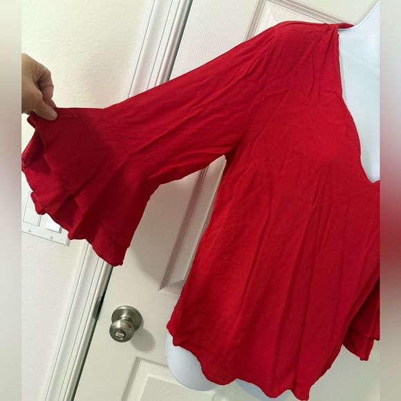 Zara Woman Red v-neck Blouse Size lg Layered Bell Ruffle Sleeves - Picture 2 of 4